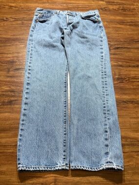 Levi’s 501 Straight Leg Button Fly Jeans Light Wash W32 L29 Vintage Red Tab